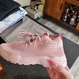 Women's sneakers